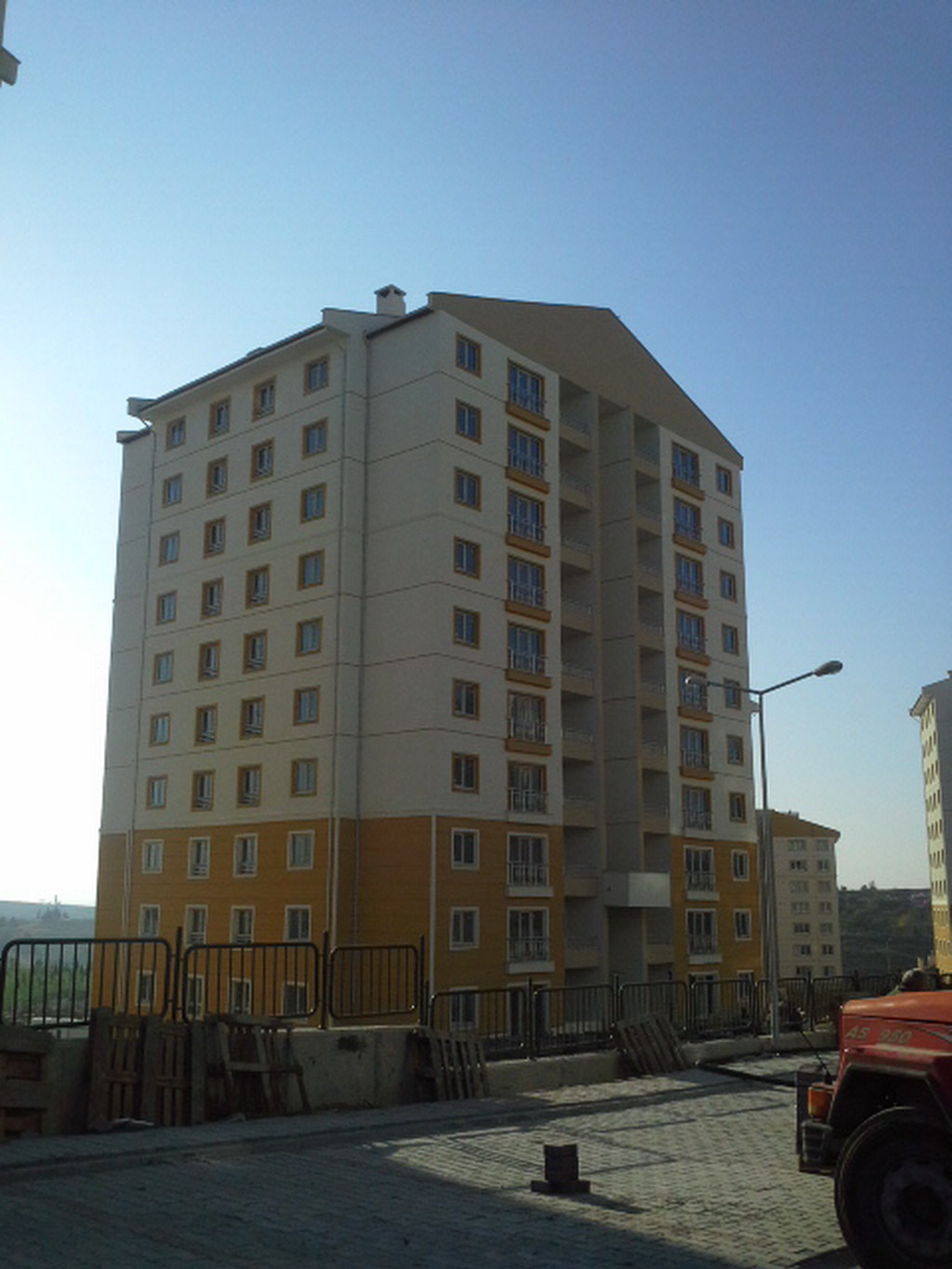 Thumbnail image for /showimage2.aspx?img=komyapi-as-istanbul-kayabasi-toki-003.jpg&s=1024
