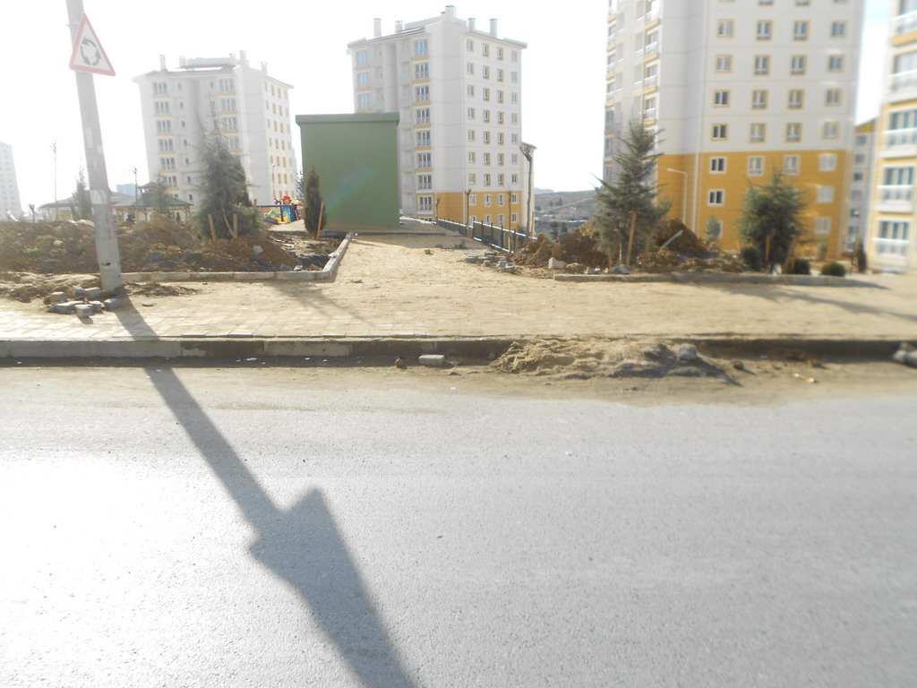 Thumbnail image for /showimage2.aspx?img=komyapi-as-istanbul-kayabasi-toki-018.JPG&s=1024